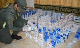 Camin transportaba gran cantidad de medicamentos entre su carga de muebles en una ruta de Corrientes